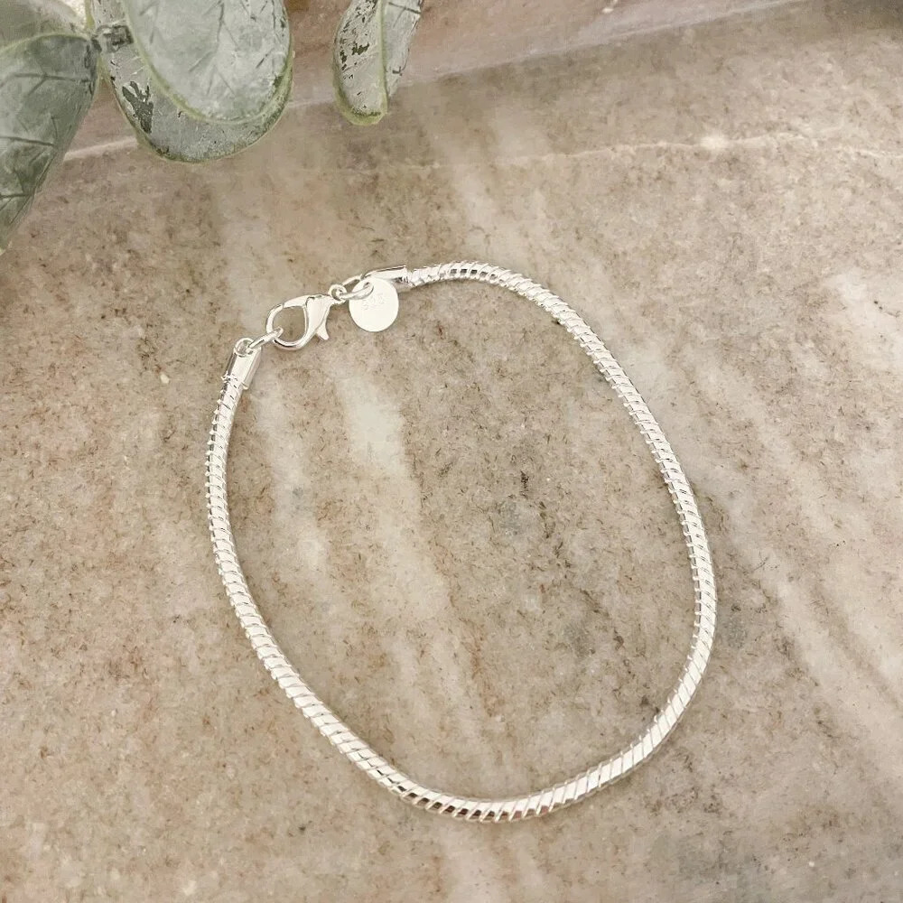 925 Sterling Silver Dainty Snakechain Bracelet Snake Chain Bracelet - Picture 5 of 5
